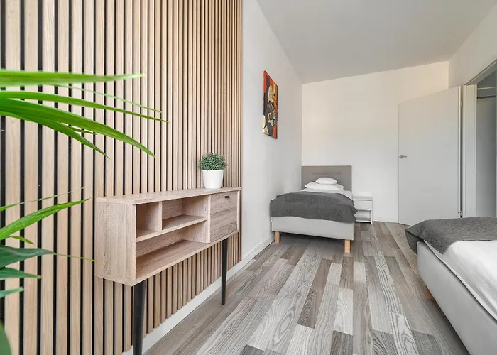 Park By Platinum Apartman *