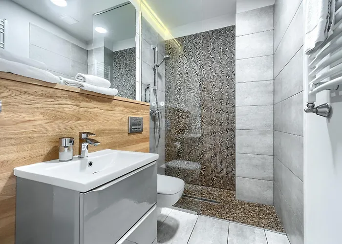 Park By Platinum 公寓